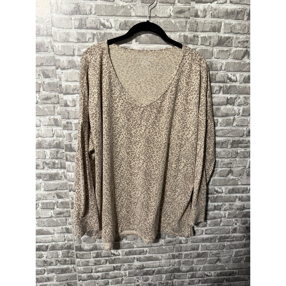 American Eagle Leopard long Sleeve‎